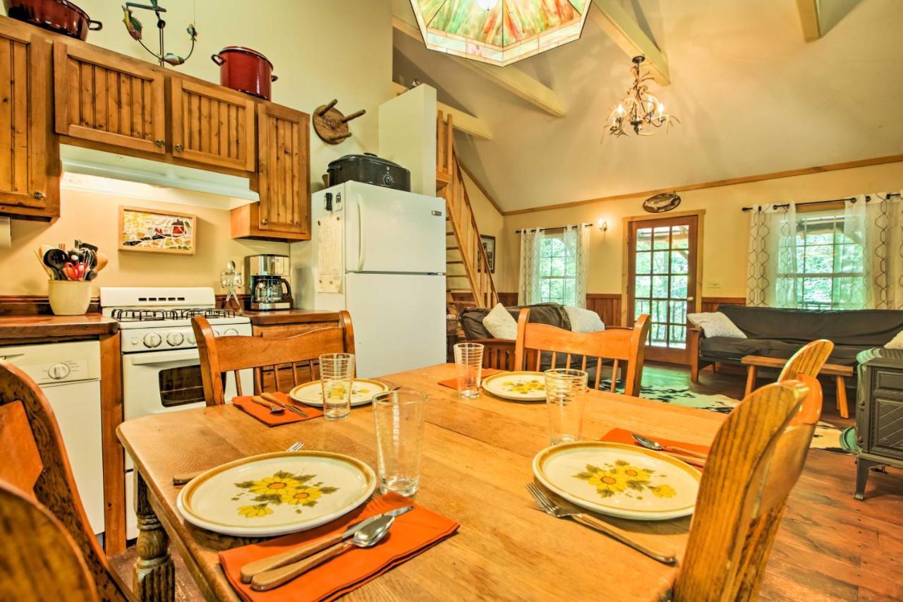 Clearwater Cabin On 10 Acres With Trout Stream! Monterey Екстериор снимка