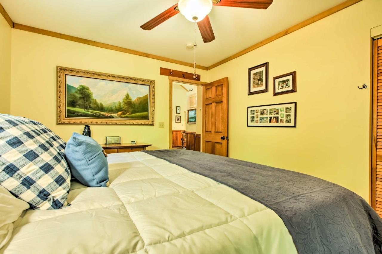Clearwater Cabin On 10 Acres With Trout Stream! Monterey Екстериор снимка