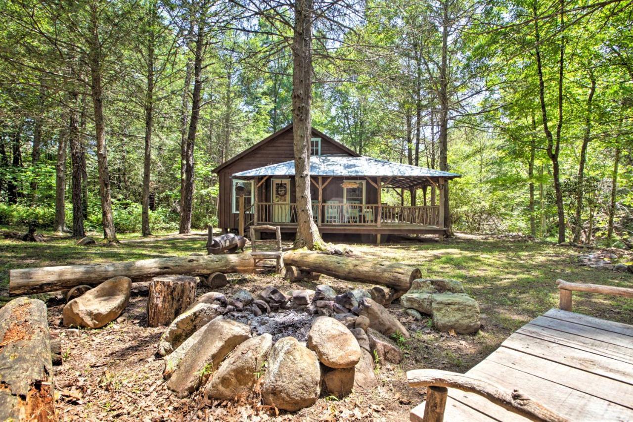 Clearwater Cabin On 10 Acres With Trout Stream! Monterey Екстериор снимка