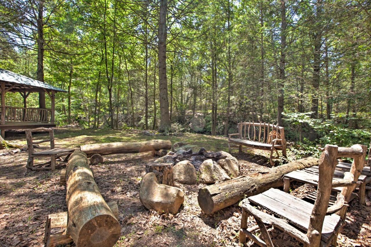 Clearwater Cabin On 10 Acres With Trout Stream! Monterey Екстериор снимка