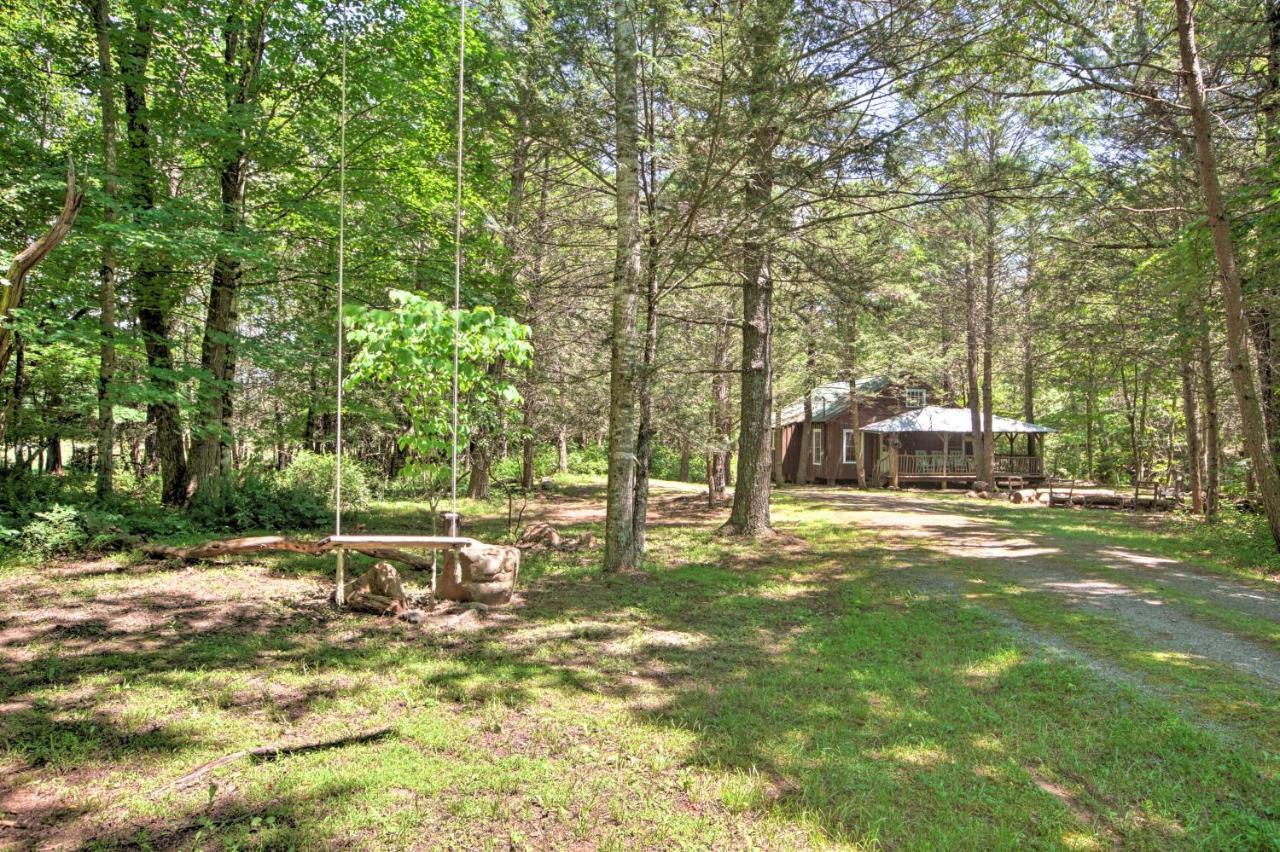 Clearwater Cabin On 10 Acres With Trout Stream! Monterey Екстериор снимка